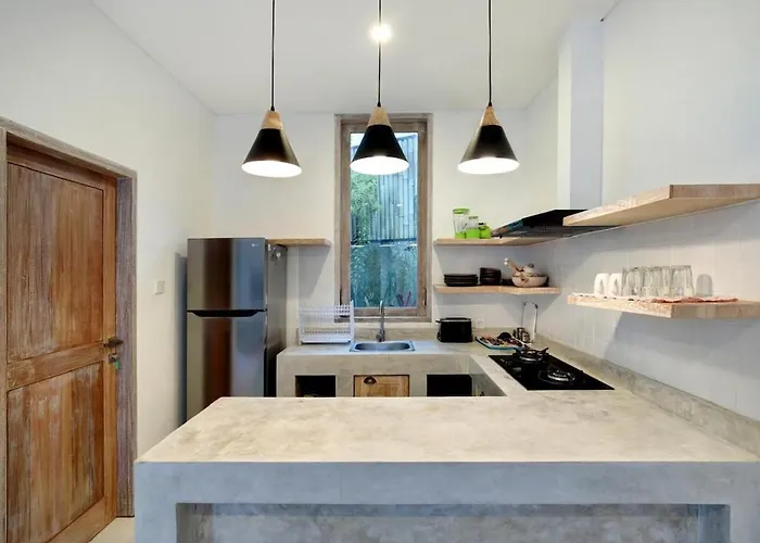 Villa 6br Twin In Prime Location *