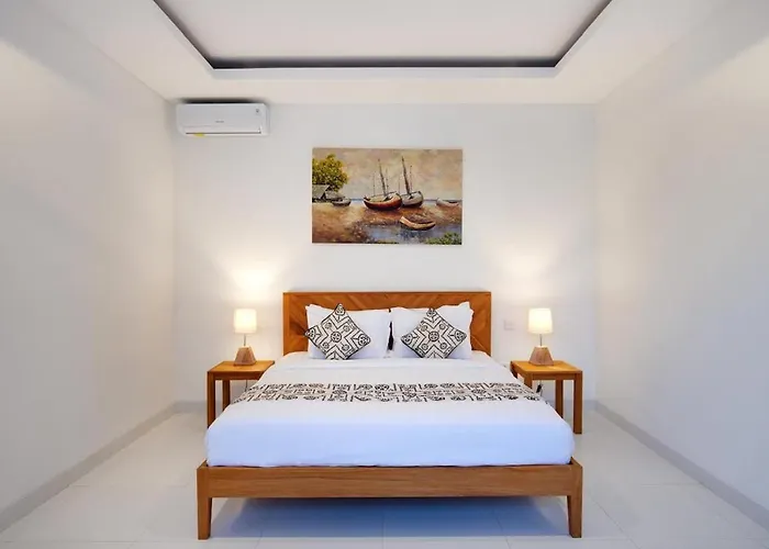 6br Twin In Prime Location Villa *